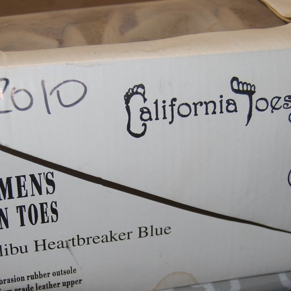 OPEN TOE BLUE AND WHITE TENNIS SHOES - Picture 6 of 6